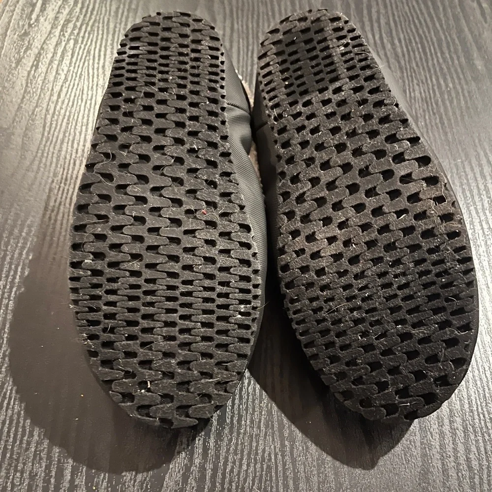 P448 Laby Slippers Shearling - Size 39 or 9  - NWOT - Picture 4 of 6